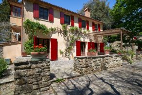 Village including farmhouses and a swimming pool for sale in Umbria
