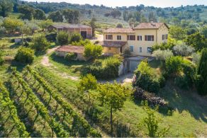Country house for sale in Umbria, Casaitalia International